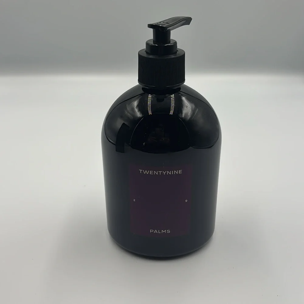 Twentynine Palms Pinyon Poet Body‎ Wash - Black